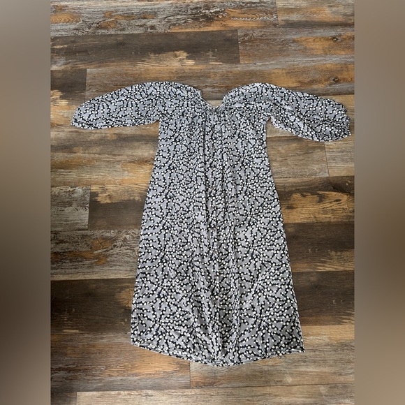 Tucker 100% Silk Dress Long Sleeve Midi Size Small Waist Tie Grey Cottage - Picture 1 of 10